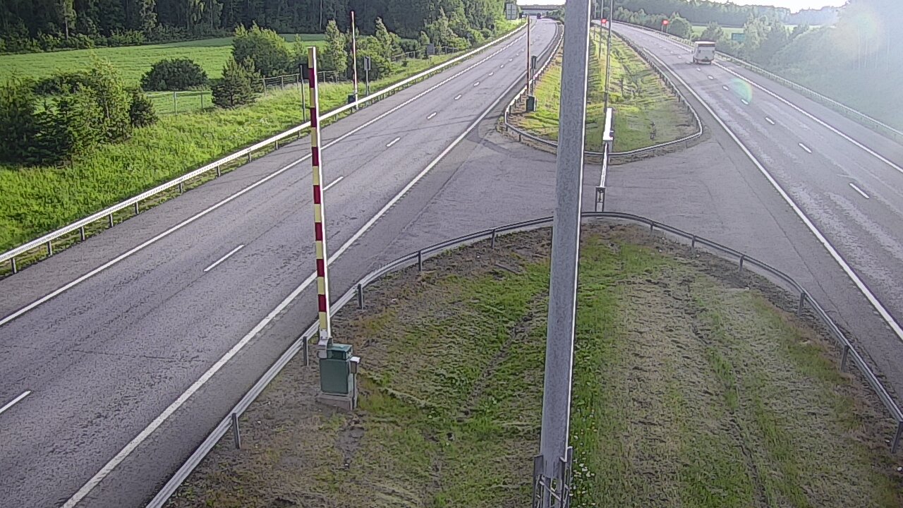Kelikamerat Kuva Tie 1 Salo, Isokylän tunneli, puomi länsi, Salo, Varsinais-Suomi