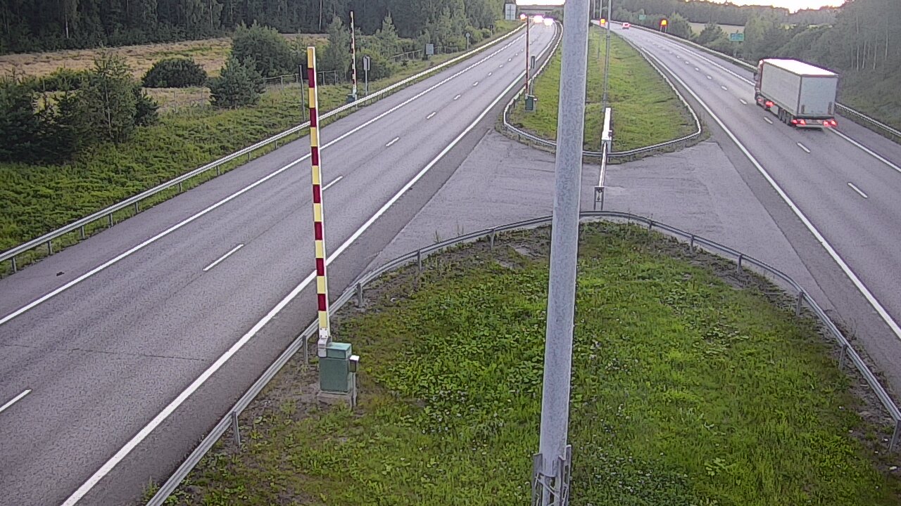 Kelikamerat Kuva Tie 1 Salo, Isokylän tunneli, puomi länsi, Salo, Varsinais-Suomi