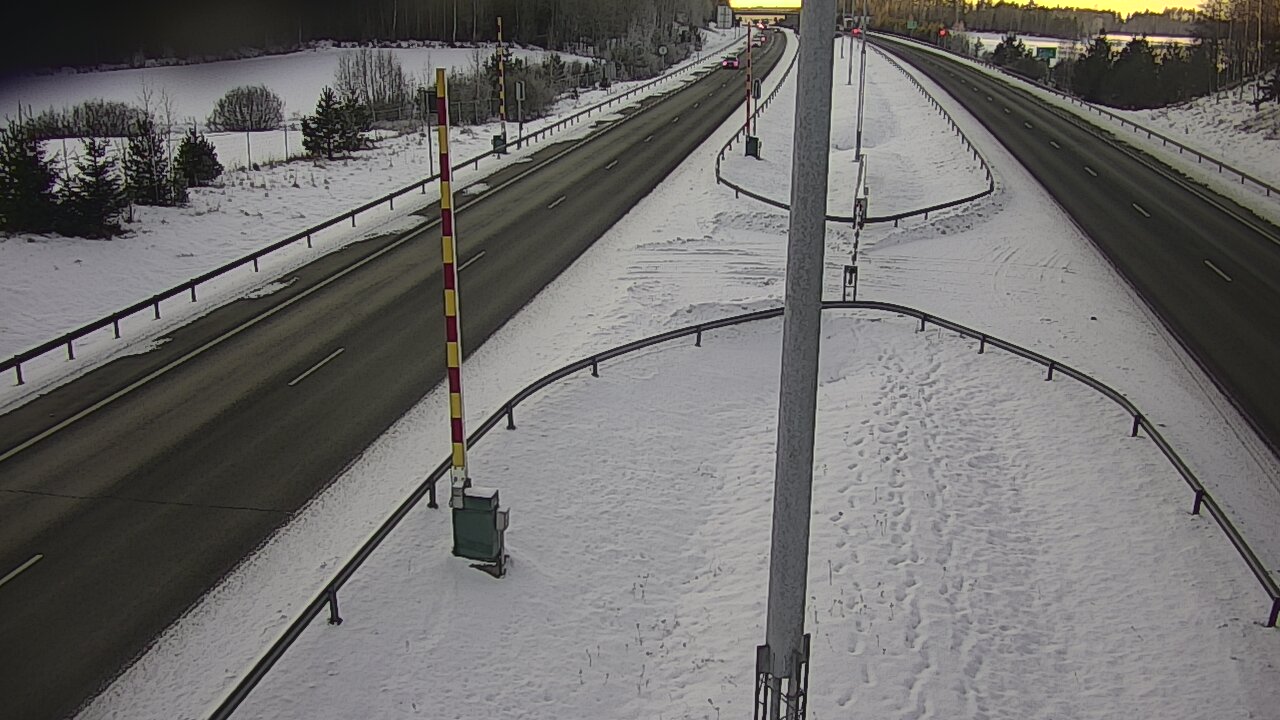 Weather Camera Image Road 1 Salo, Isokylä tunneli, boom west, Salo, Varsinais-Suomi