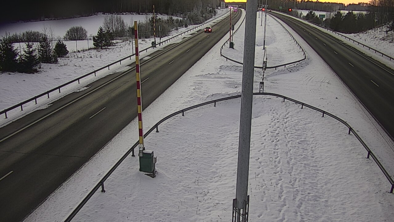 Weather Camera Image Road 1 Salo, Isokylä tunneli, boom west, Salo, Varsinais-Suomi