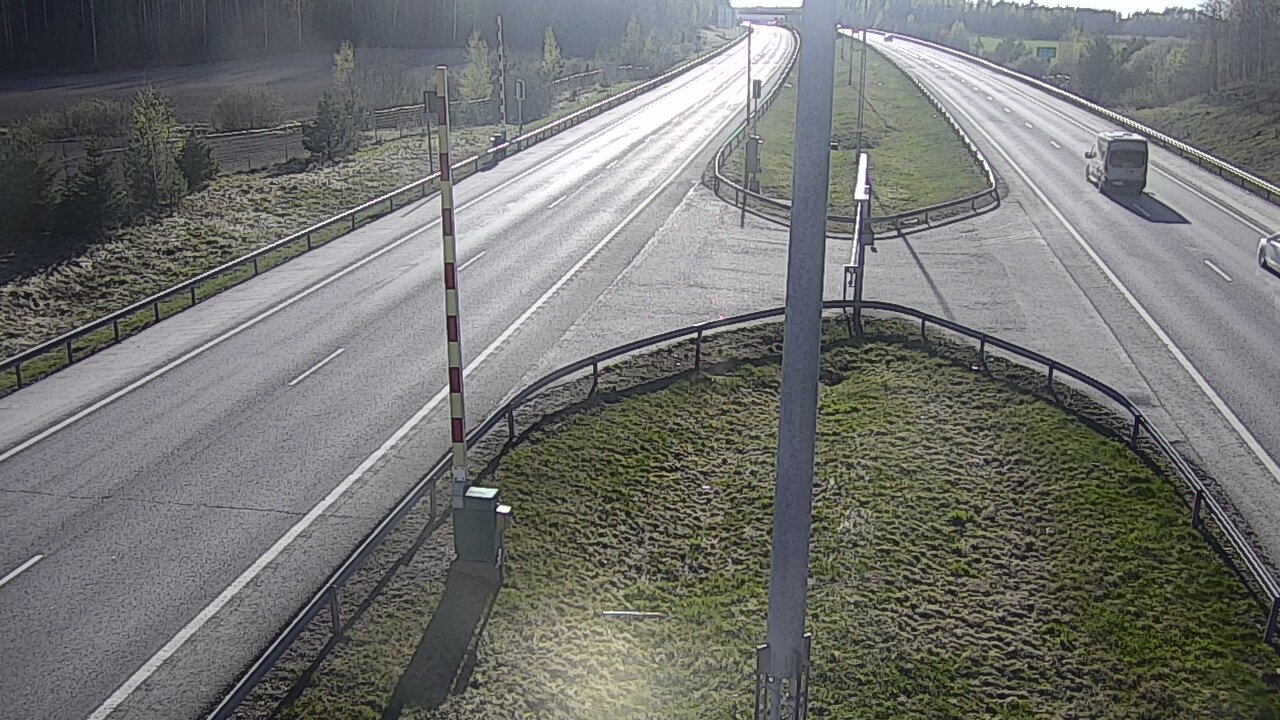 Kelikamerat Kuva Tie 1 Salo, Isokylän tunneli, puomi länsi, Salo, Varsinais-Suomi