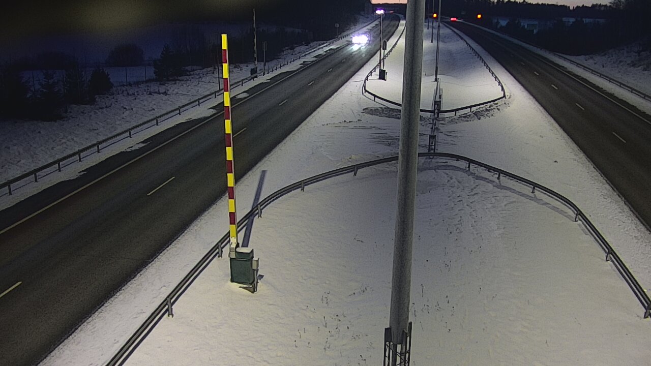 Kelikamerat Kuva Tie 1 Salo, Isokylän tunneli, puomi länsi, Salo, Varsinais-Suomi