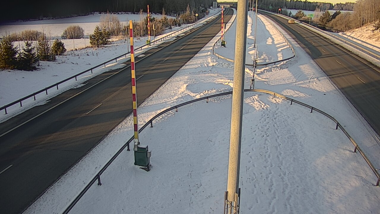 Kelikamerat Kuva Tie 1 Salo, Isokylän tunneli, puomi länsi, Salo, Varsinais-Suomi