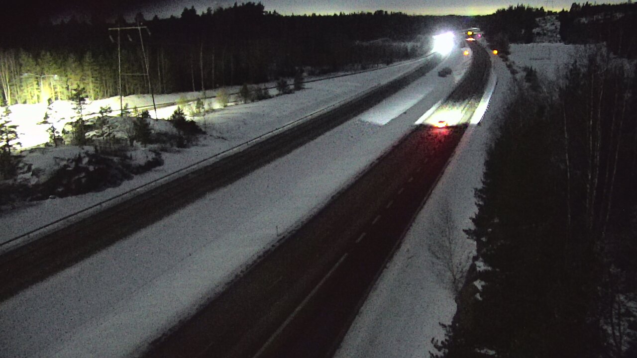 Weather Camera Image Väg 1 S:t Karins, Makarla, Kaarina, Varsinais-Suomi