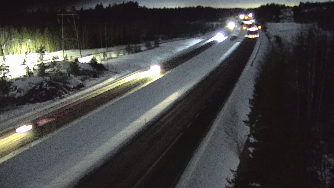 Weather Camera Image Väg 1 S:t Karins, Makarla, Kaarina, Varsinais-Suomi