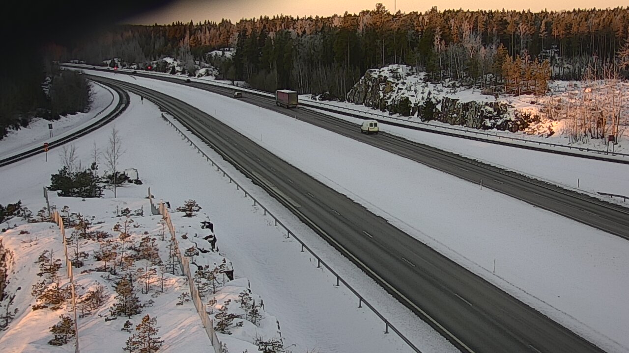 Kelikamerat Kuva Tie 1 Paimio, Pitkäporras, Paimio, Varsinais-Suomi
