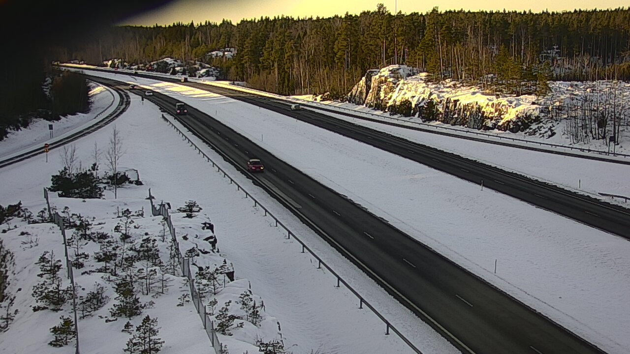 Kelikamerat Kuva Tie 1 Paimio, Pitkäporras, Paimio, Varsinais-Suomi