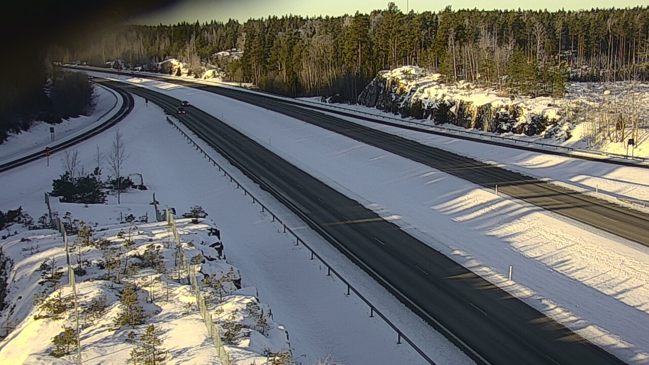 Weather Camera Image Road 1 Paimio, Pitkäporras, Paimio, Varsinais-Suomi
