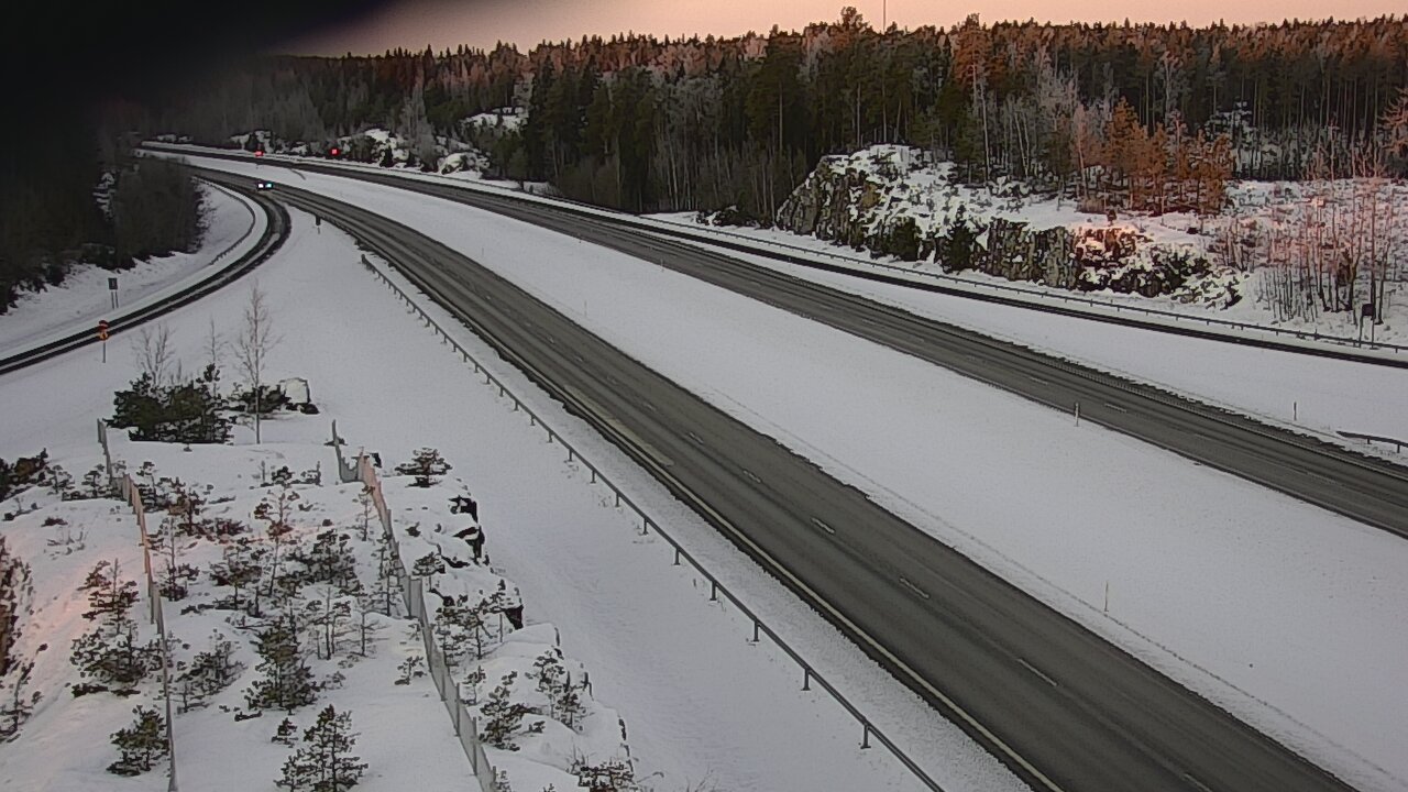 Kelikamerat Kuva Tie 1 Paimio, Pitkäporras, Paimio, Varsinais-Suomi