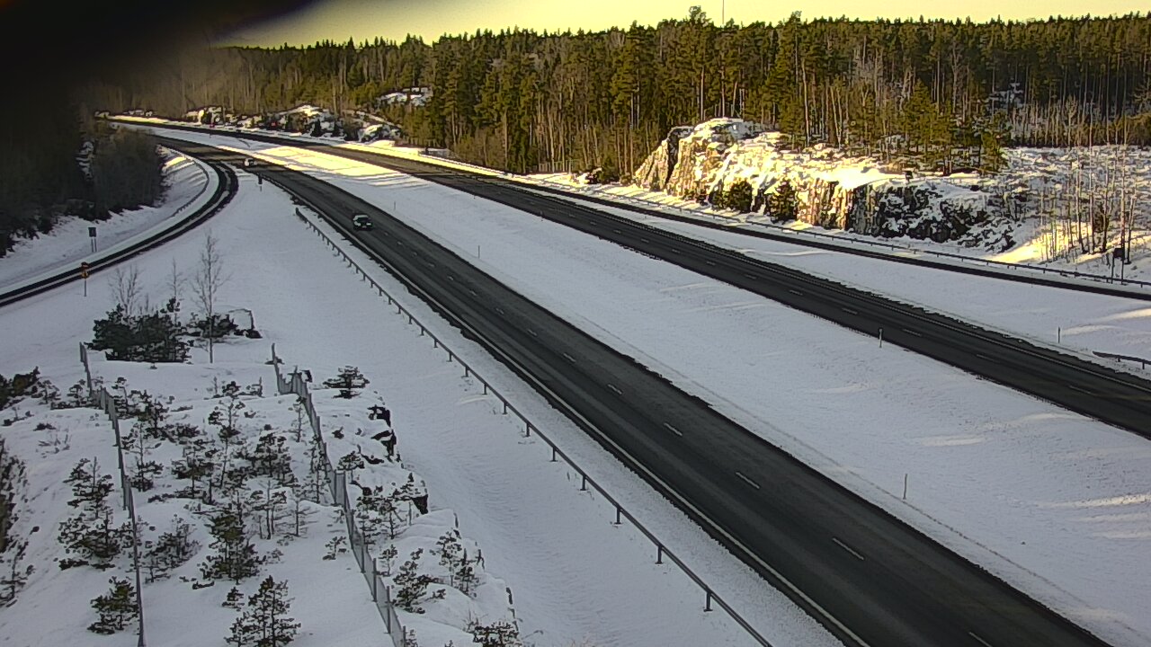 Weather Camera Image Road 1 Paimio, Pitkäporras, Paimio, Varsinais-Suomi