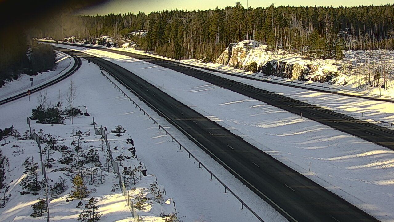 Weather Camera Image Road 1 Paimio, Pitkäporras, Paimio, Varsinais-Suomi