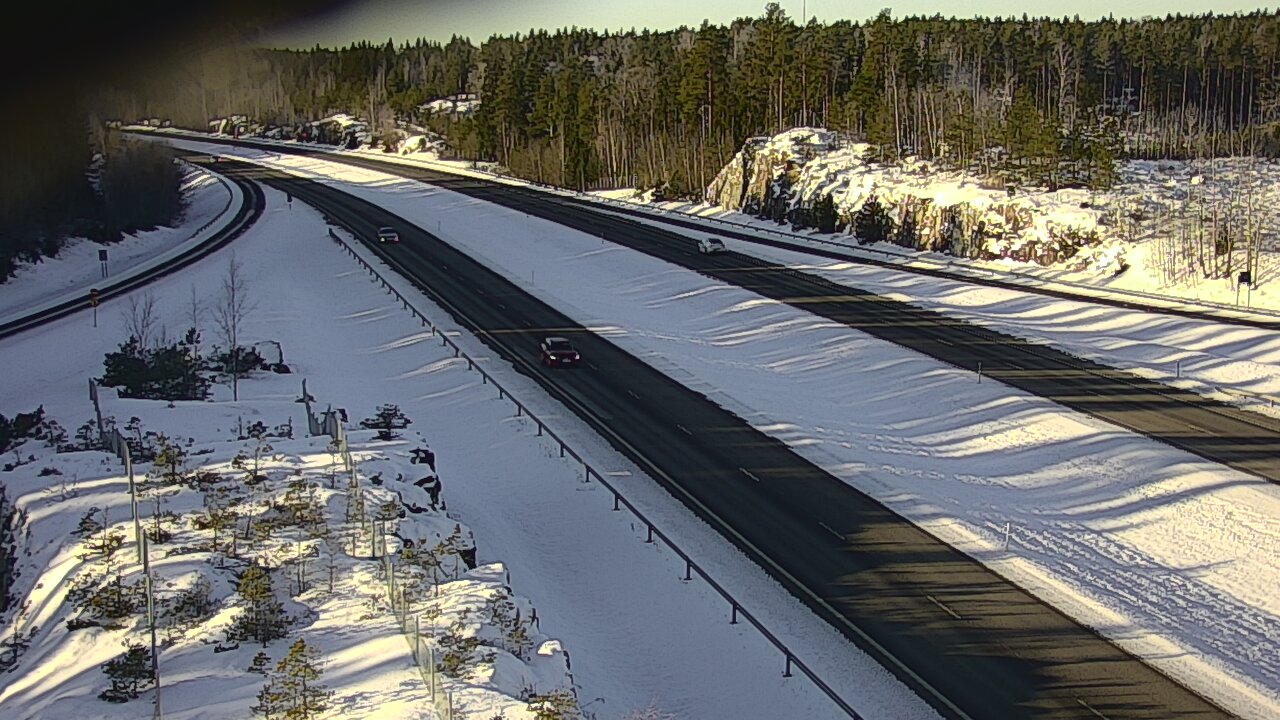 Weather Camera Image Road 1 Paimio, Pitkäporras, Paimio, Varsinais-Suomi