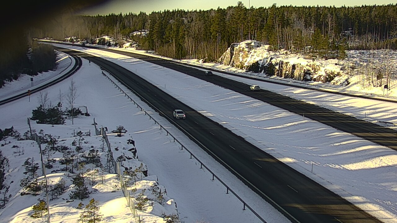 Weather Camera Image Road 1 Paimio, Pitkäporras, Paimio, Varsinais-Suomi