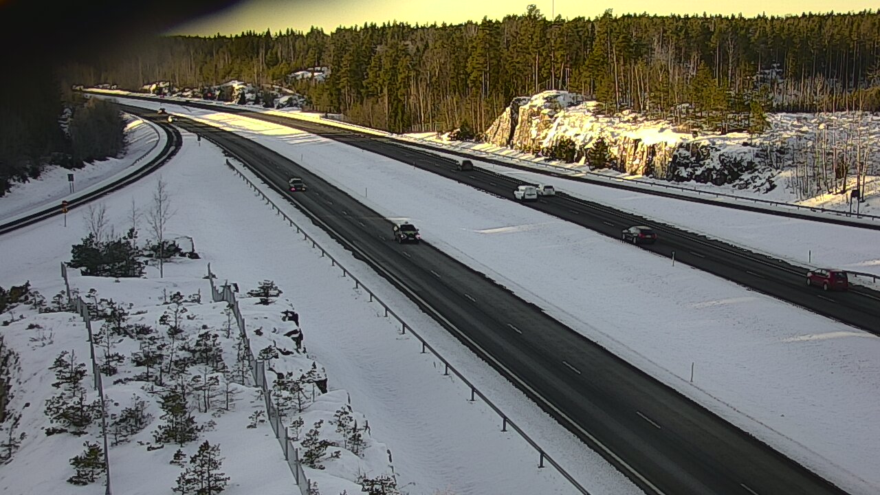 Weather Camera Image Road 1 Paimio, Pitkäporras, Paimio, Varsinais-Suomi