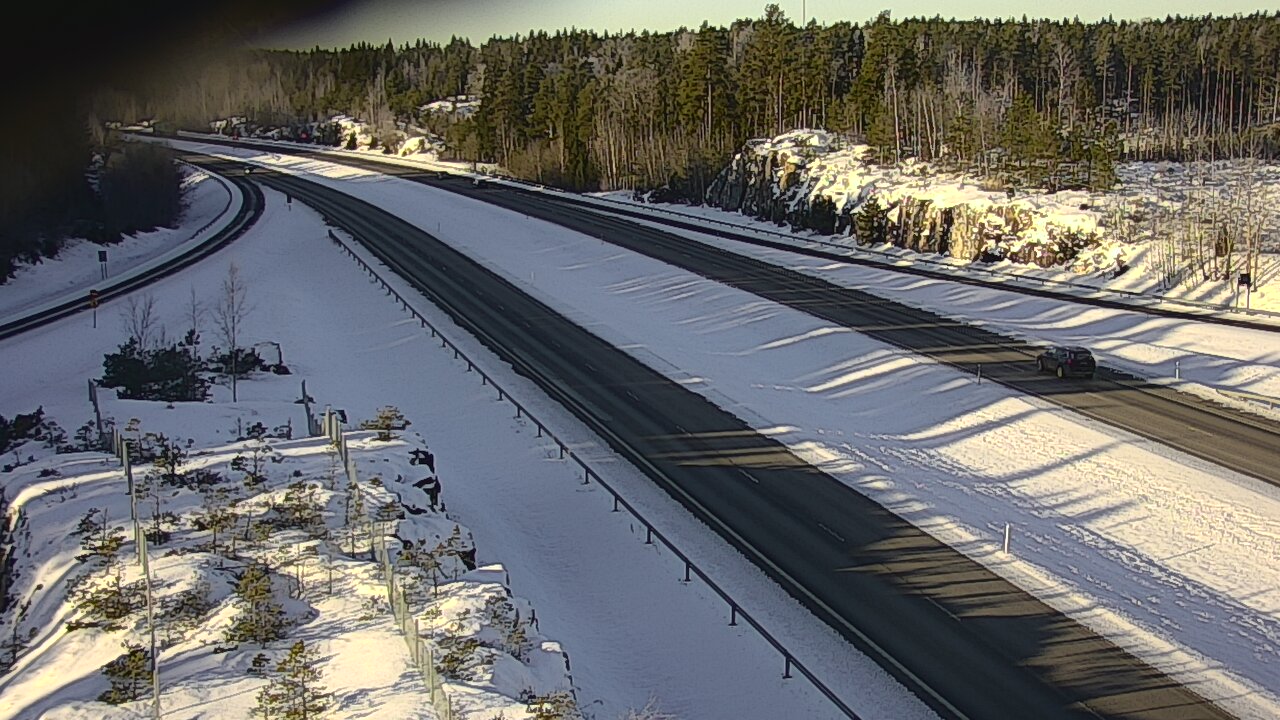 Weather Camera Image Road 1 Paimio, Pitkäporras, Paimio, Varsinais-Suomi