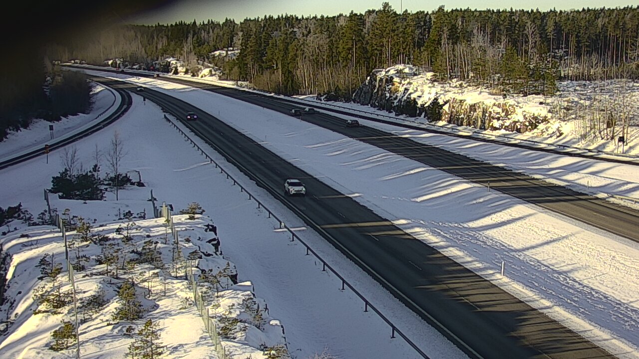 Weather Camera Image Road 1 Paimio, Pitkäporras, Paimio, Varsinais-Suomi