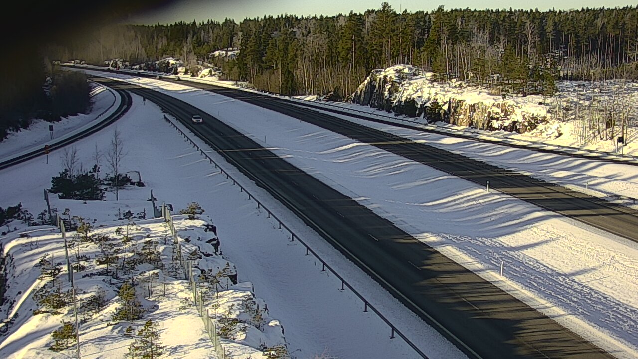 Weather Camera Image Road 1 Paimio, Pitkäporras, Paimio, Varsinais-Suomi
