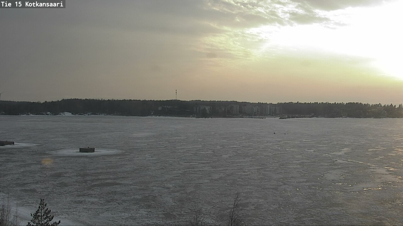 Weather Camera Image Väg 15 Kotka, Kotkansaari, Kotka, Kymenlaakso