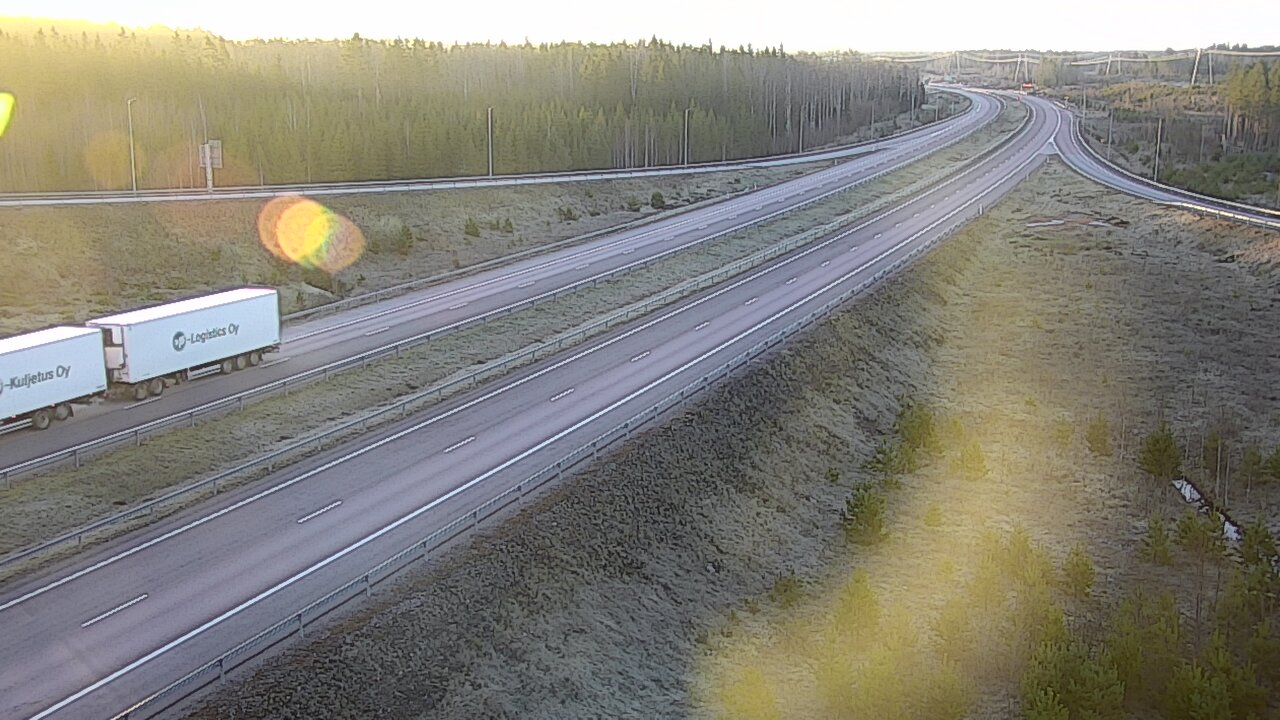 Weather Camera Image Väg 7 Fredrikshamn, Lelu, Hamina, Kymenlaakso