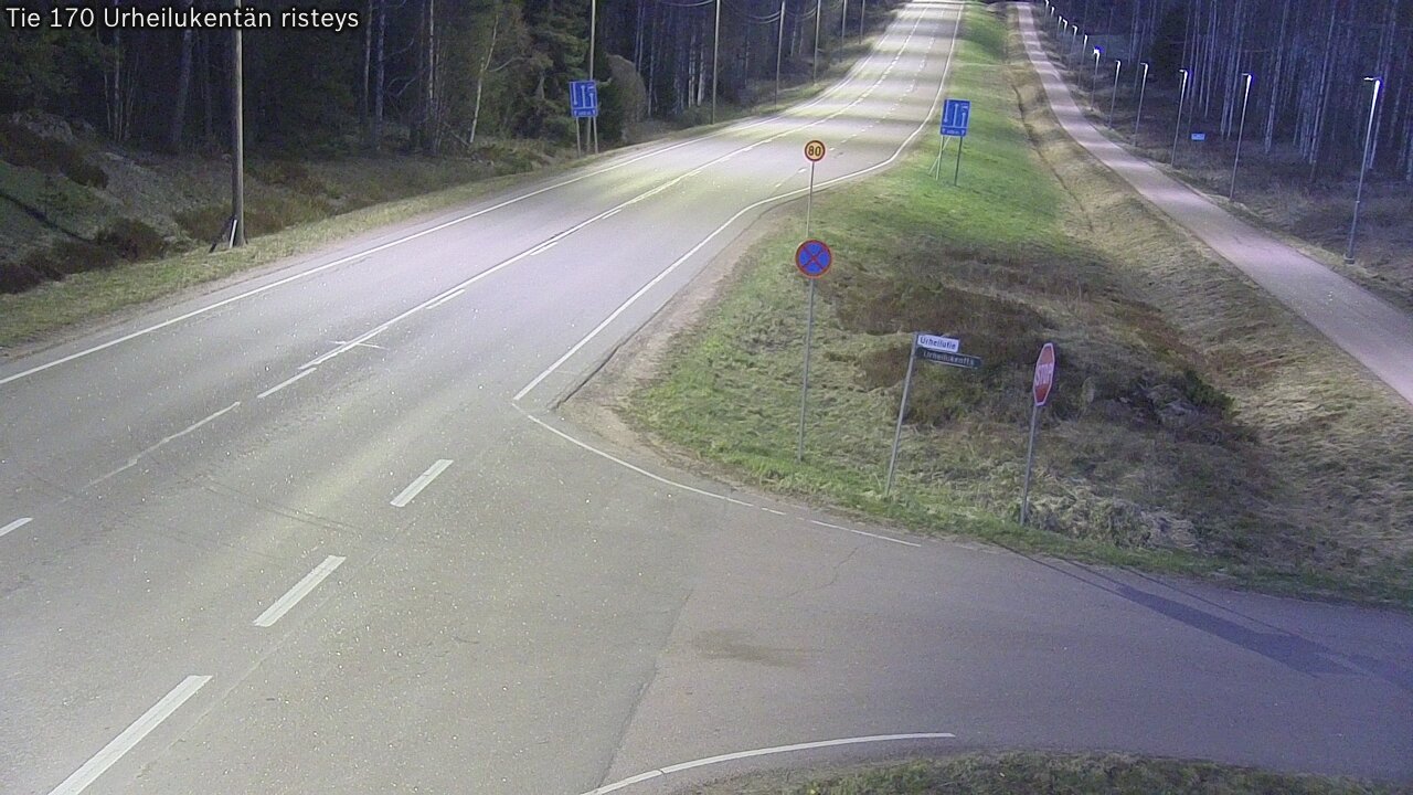 Weather Camera Image Väg 170 Vederlax Idrottsplatsen korsnin, Virolahti, Kymenlaakso
