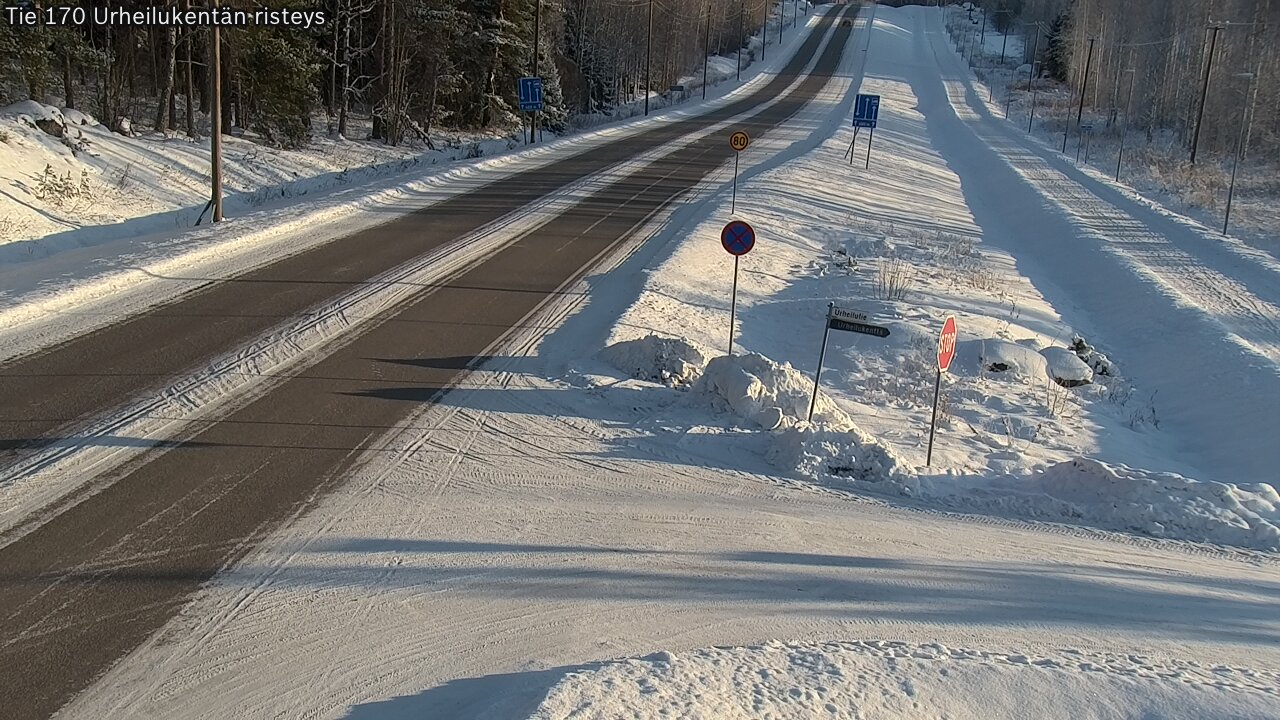 Weather Camera Image Road 170 Virolahti Sports field crossing, Virolahti, Kymenlaakso