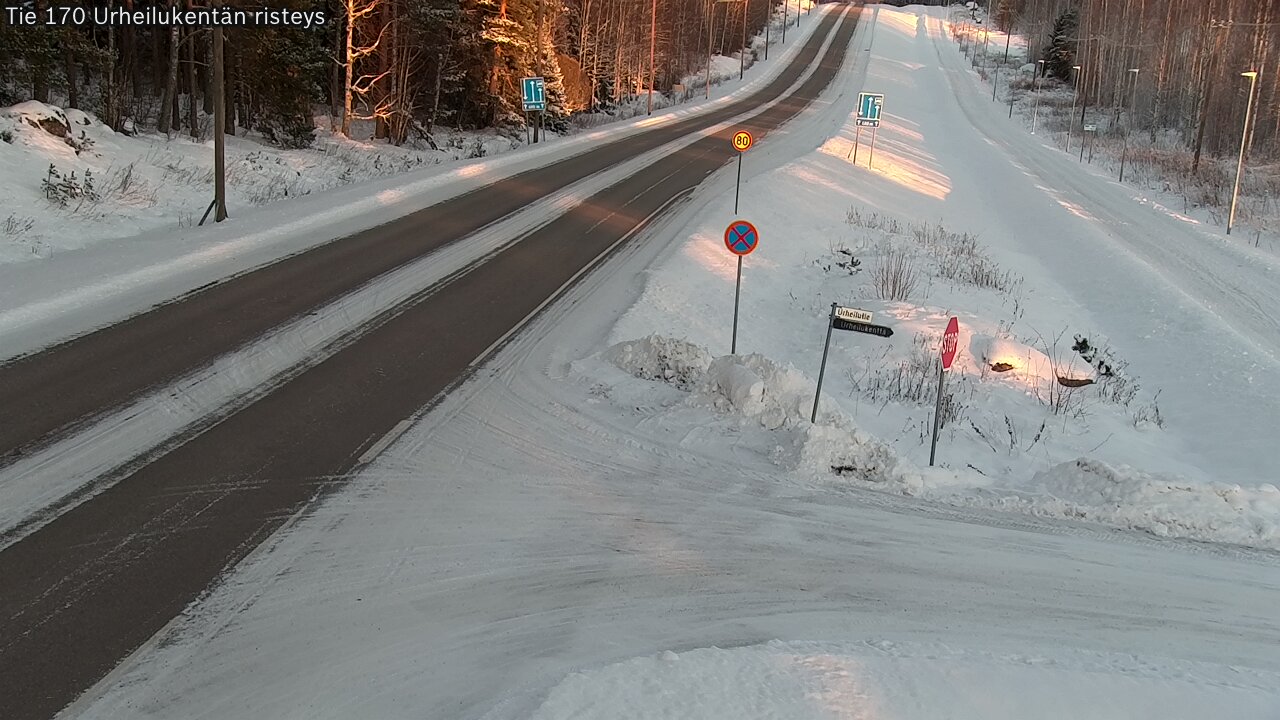 Weather Camera Image Road 170 Virolahti Sports field crossing, Virolahti, Kymenlaakso