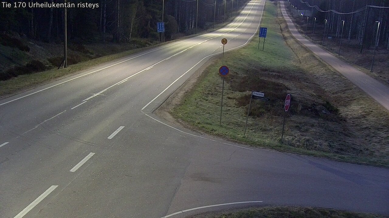 Weather Camera Image Väg 170 Vederlax Idrottsplatsen korsnin, Virolahti, Kymenlaakso