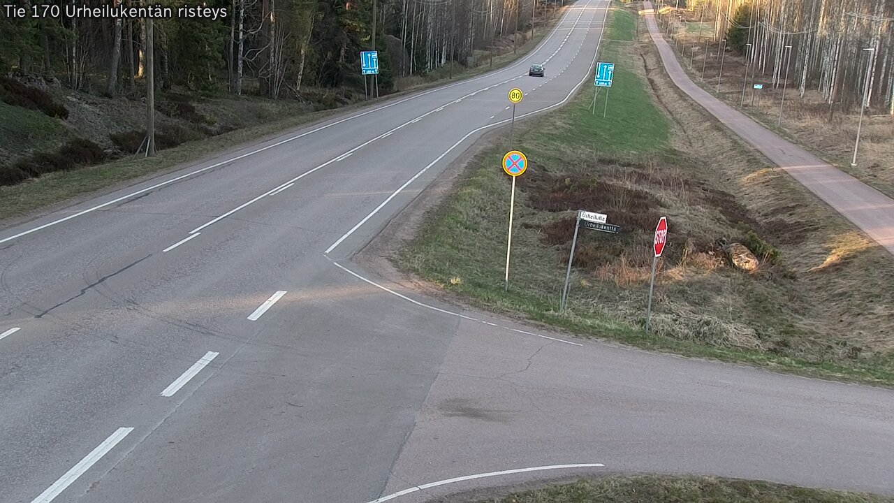 Weather Camera Image Väg 170 Vederlax Idrottsplatsen korsnin, Virolahti, Kymenlaakso