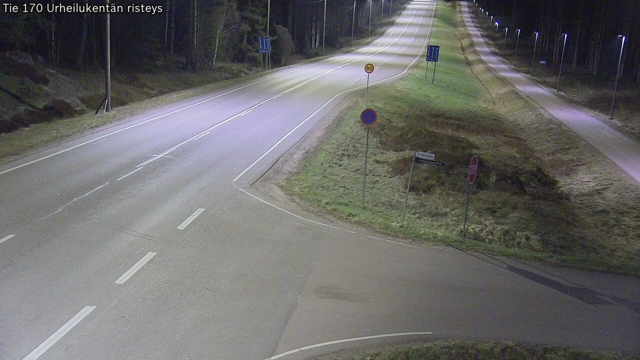 Weather Camera Image Väg 170 Vederlax Idrottsplatsen korsnin, Virolahti, Kymenlaakso