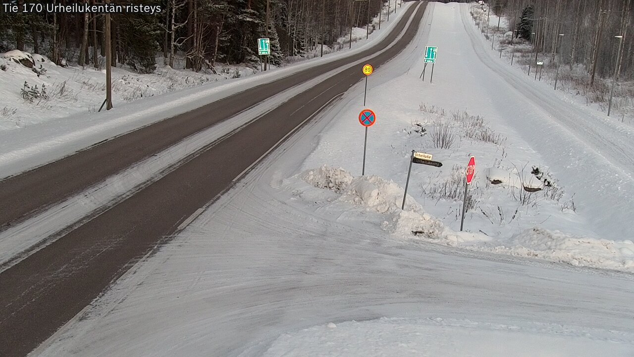 Weather Camera Image Road 170 Virolahti Sports field crossing, Virolahti, Kymenlaakso