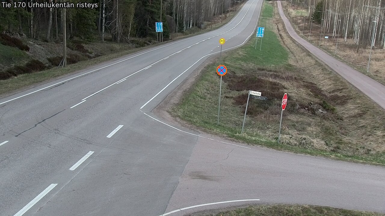 Weather Camera Image Väg 170 Vederlax Idrottsplatsen korsnin, Virolahti, Kymenlaakso