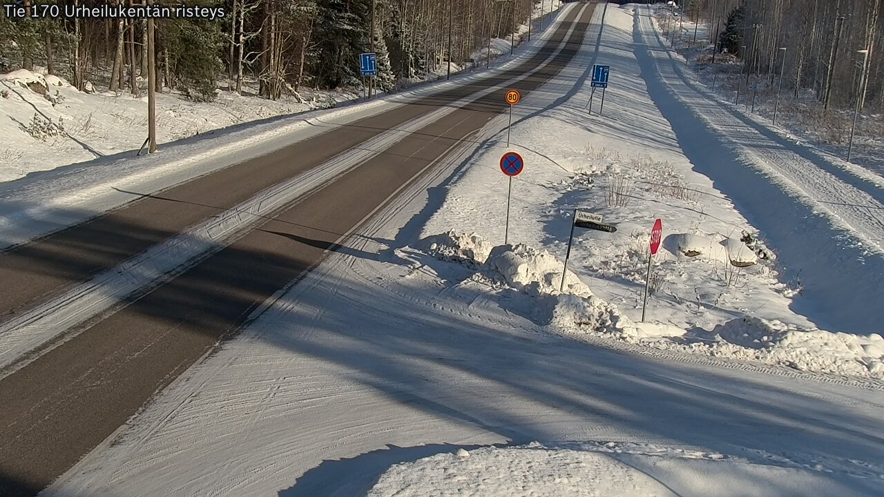 Weather Camera Image Road 170 Virolahti Sports field crossing, Virolahti, Kymenlaakso