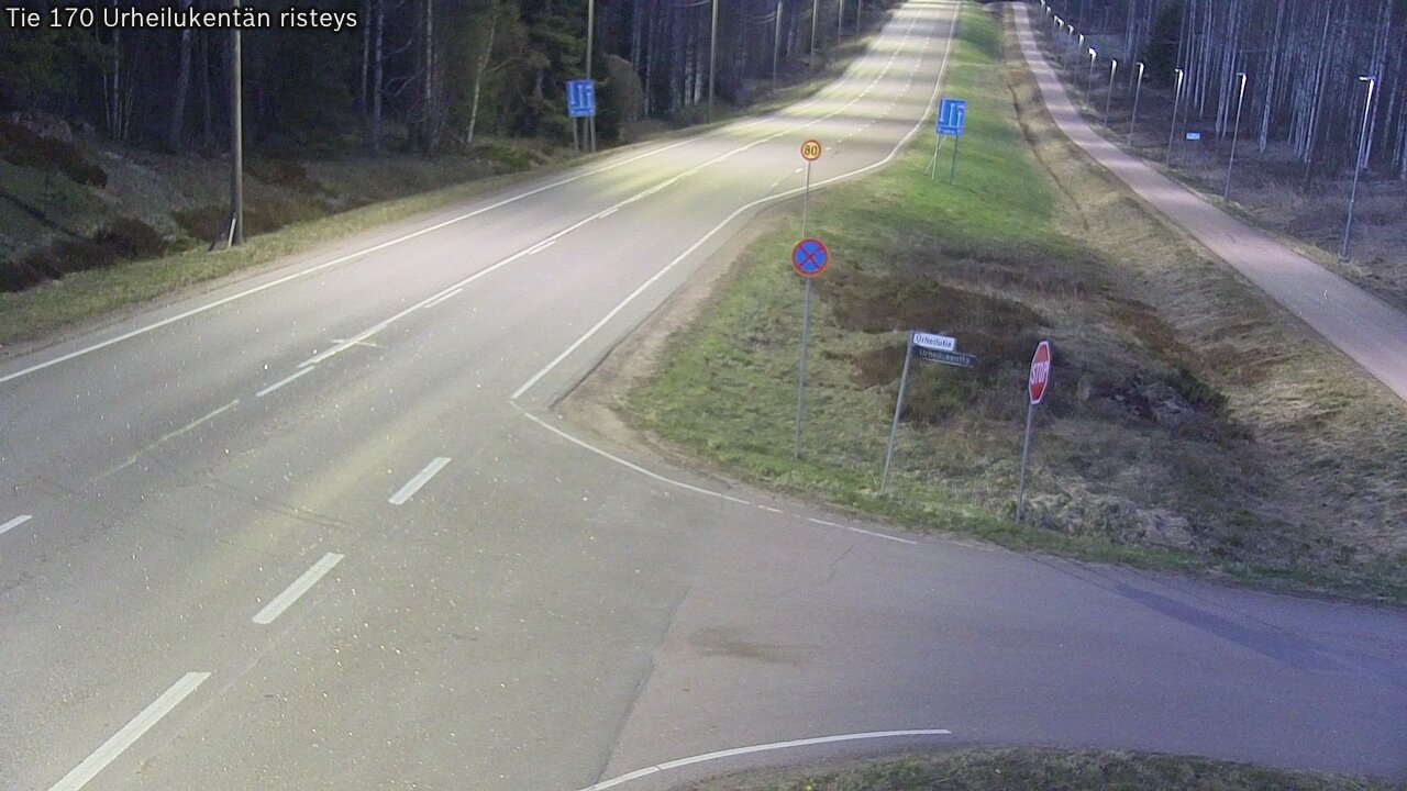 Weather Camera Image Väg 170 Vederlax Idrottsplatsen korsnin, Virolahti, Kymenlaakso