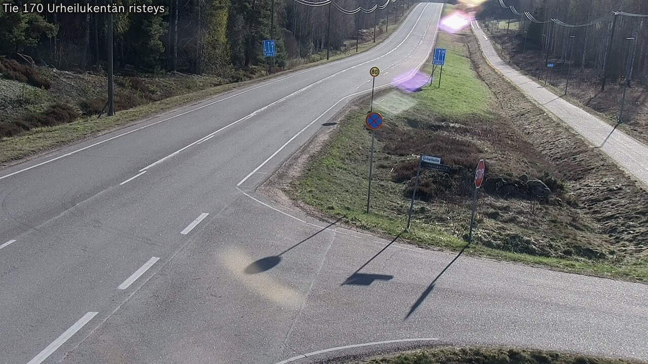 Weather Camera Image Väg 170 Vederlax Idrottsplatsen korsnin, Virolahti, Kymenlaakso