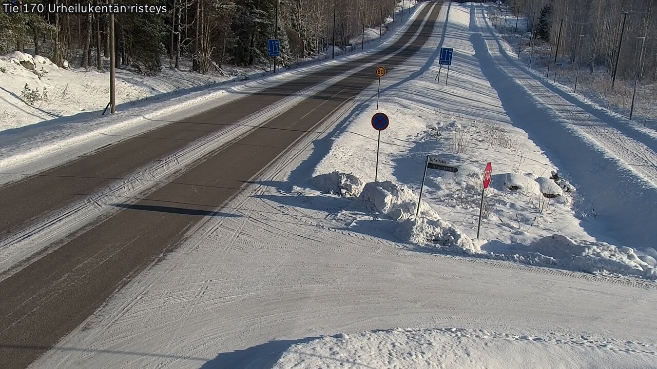 Weather Camera Image Road 170 Virolahti Sports field crossing, Virolahti, Kymenlaakso