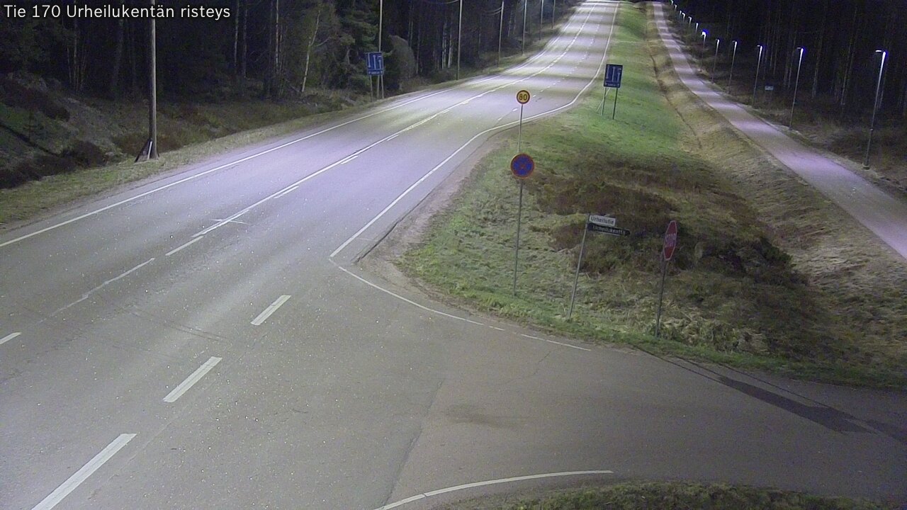 Weather Camera Image Väg 170 Vederlax Idrottsplatsen korsnin, Virolahti, Kymenlaakso
