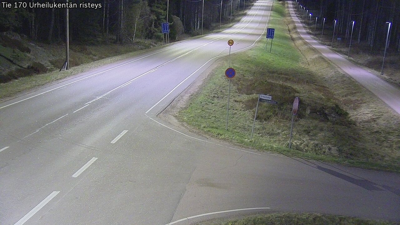 Weather Camera Image Väg 170 Vederlax Idrottsplatsen korsnin, Virolahti, Kymenlaakso