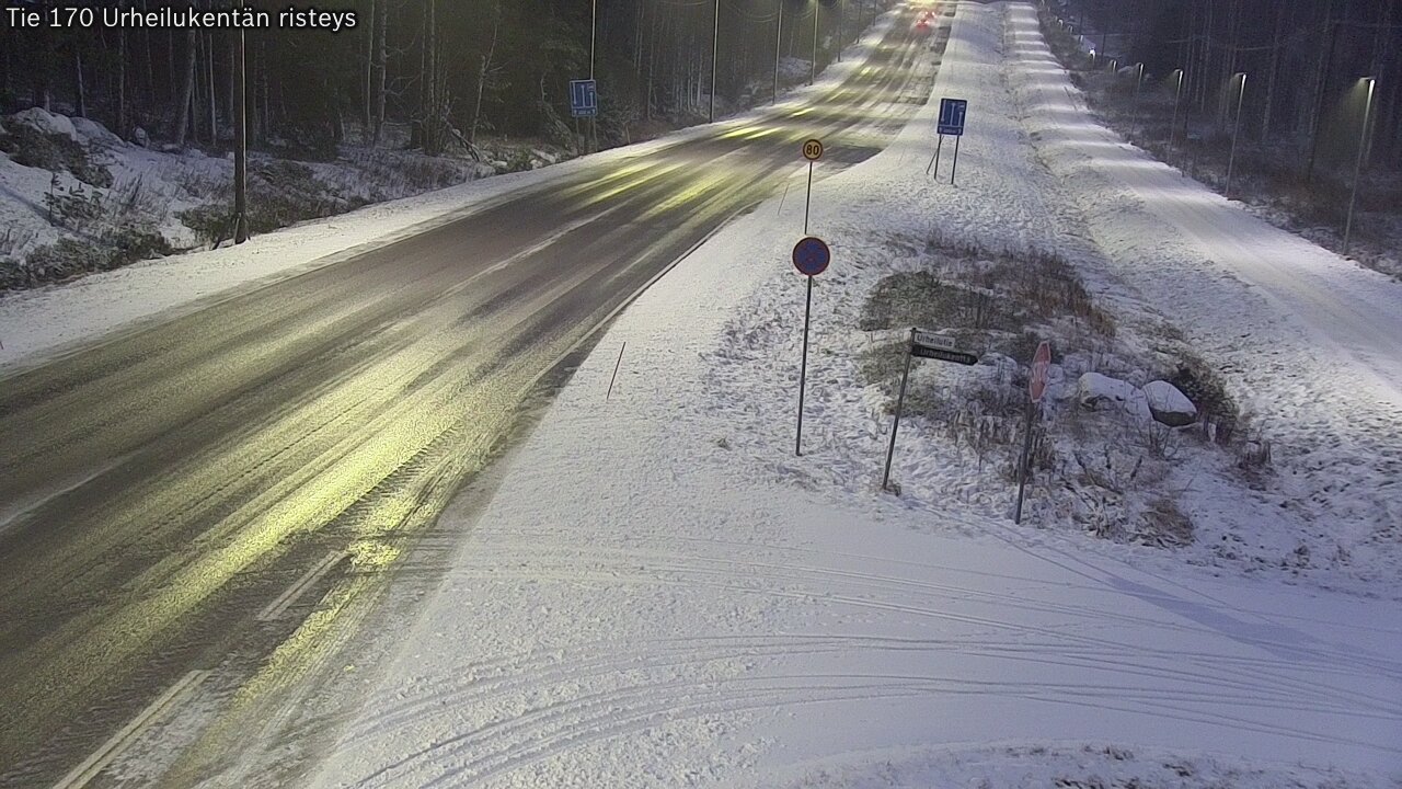 Weather Camera Image Väg 170 Vederlax Idrottsplatsen korsnin, Virolahti, Kymenlaakso