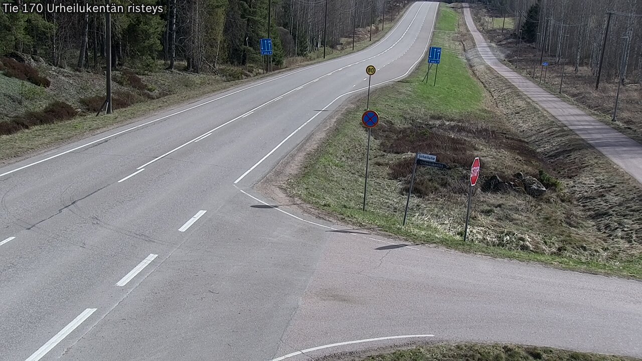 Weather Camera Image Väg 170 Vederlax Idrottsplatsen korsnin, Virolahti, Kymenlaakso