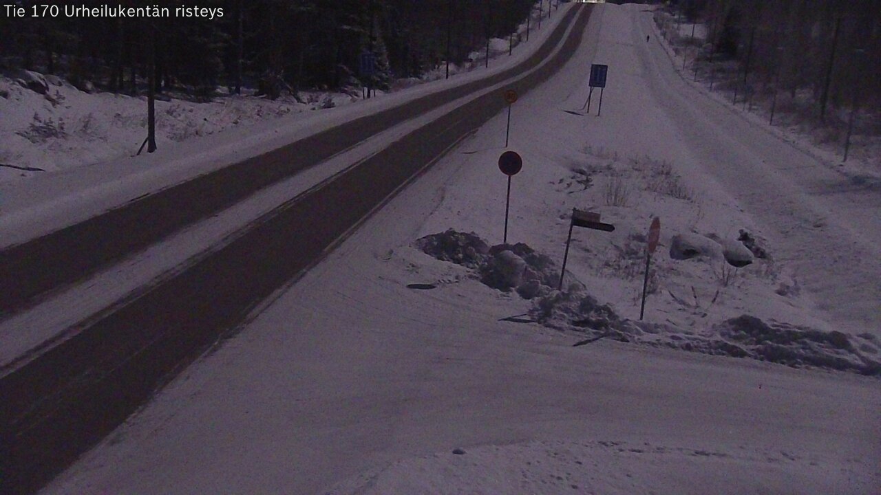 Weather Camera Image Road 170 Virolahti Sports field crossing, Virolahti, Kymenlaakso