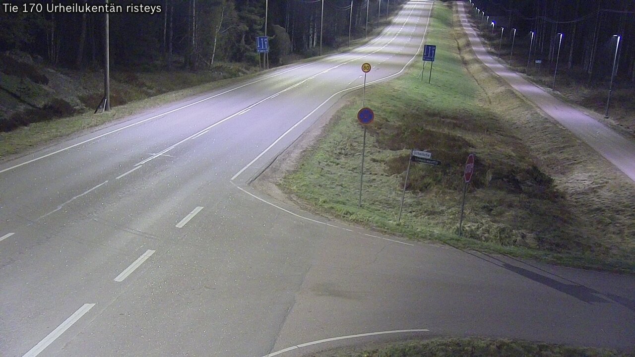 Weather Camera Image Väg 170 Vederlax Idrottsplatsen korsnin, Virolahti, Kymenlaakso
