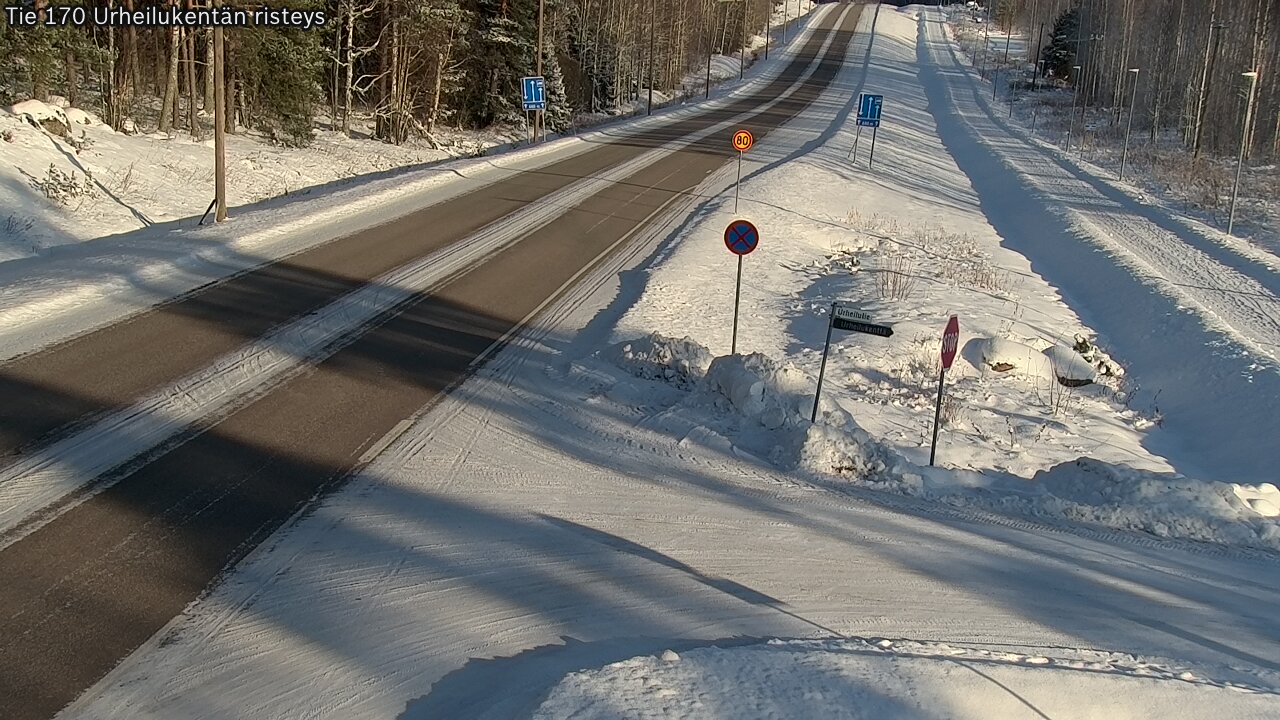 Weather Camera Image Road 170 Virolahti Sports field crossing, Virolahti, Kymenlaakso