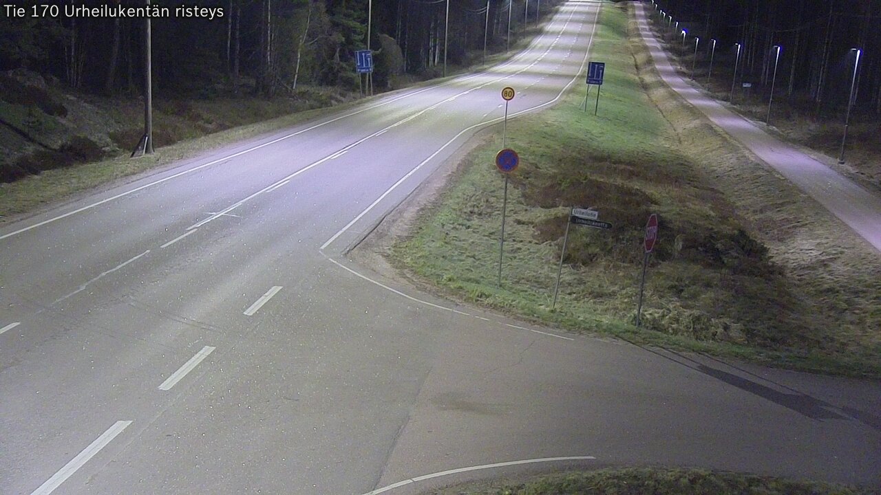 Weather Camera Image Väg 170 Vederlax Idrottsplatsen korsnin, Virolahti, Kymenlaakso