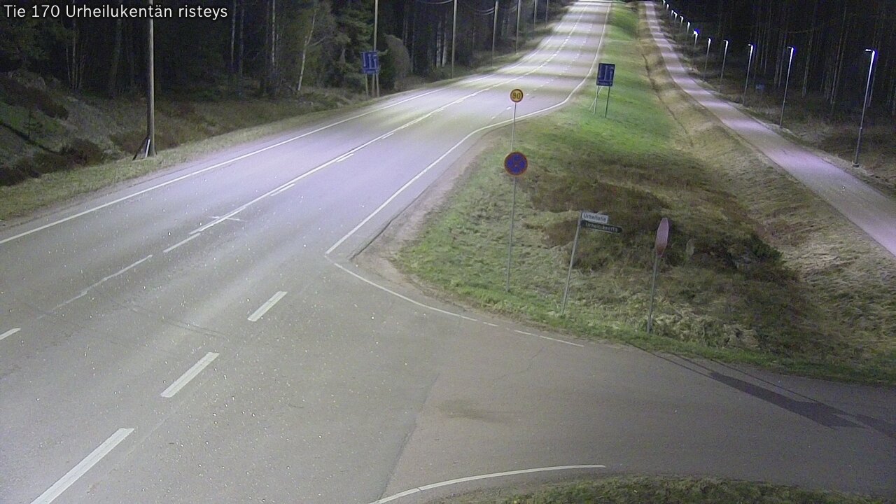 Weather Camera Image Väg 170 Vederlax Idrottsplatsen korsnin, Virolahti, Kymenlaakso