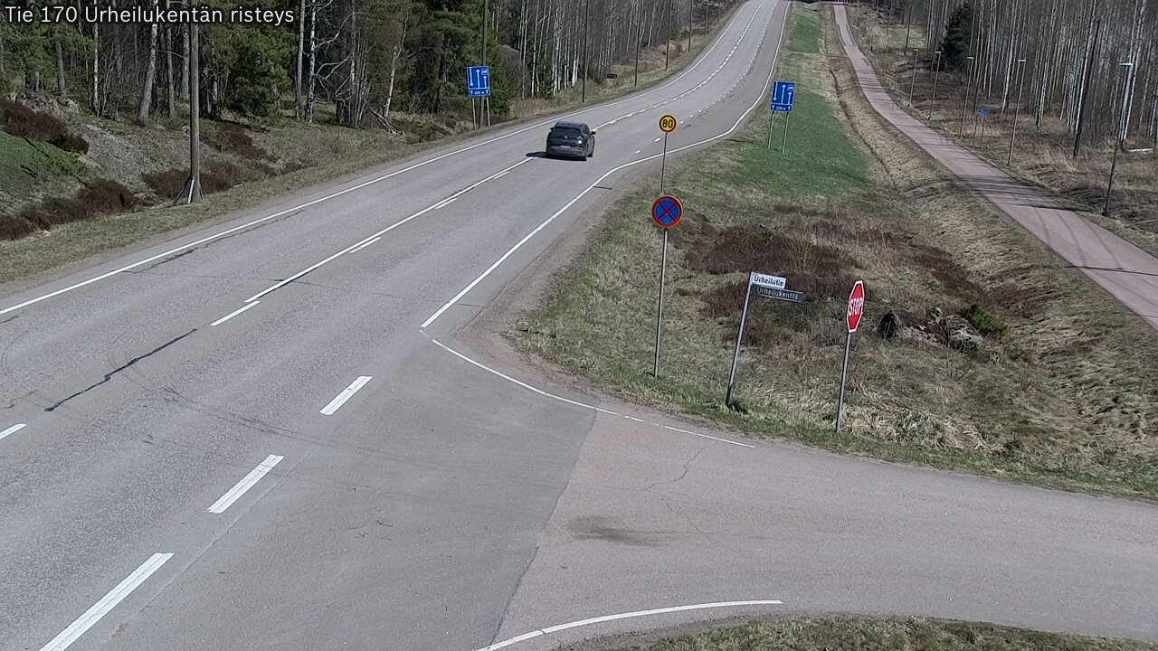Weather Camera Image Väg 170 Vederlax Idrottsplatsen korsnin, Virolahti, Kymenlaakso