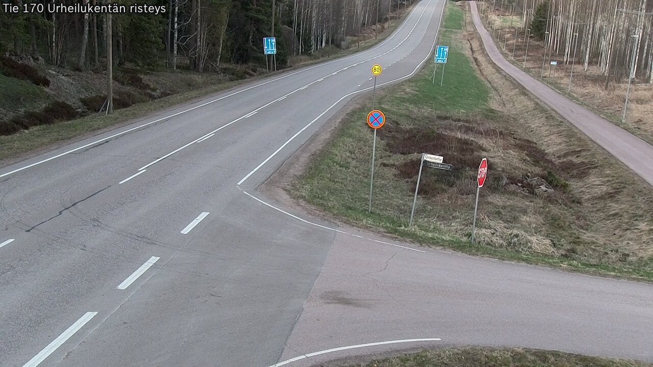 Weather Camera Image Väg 170 Vederlax Idrottsplatsen korsnin, Virolahti, Kymenlaakso