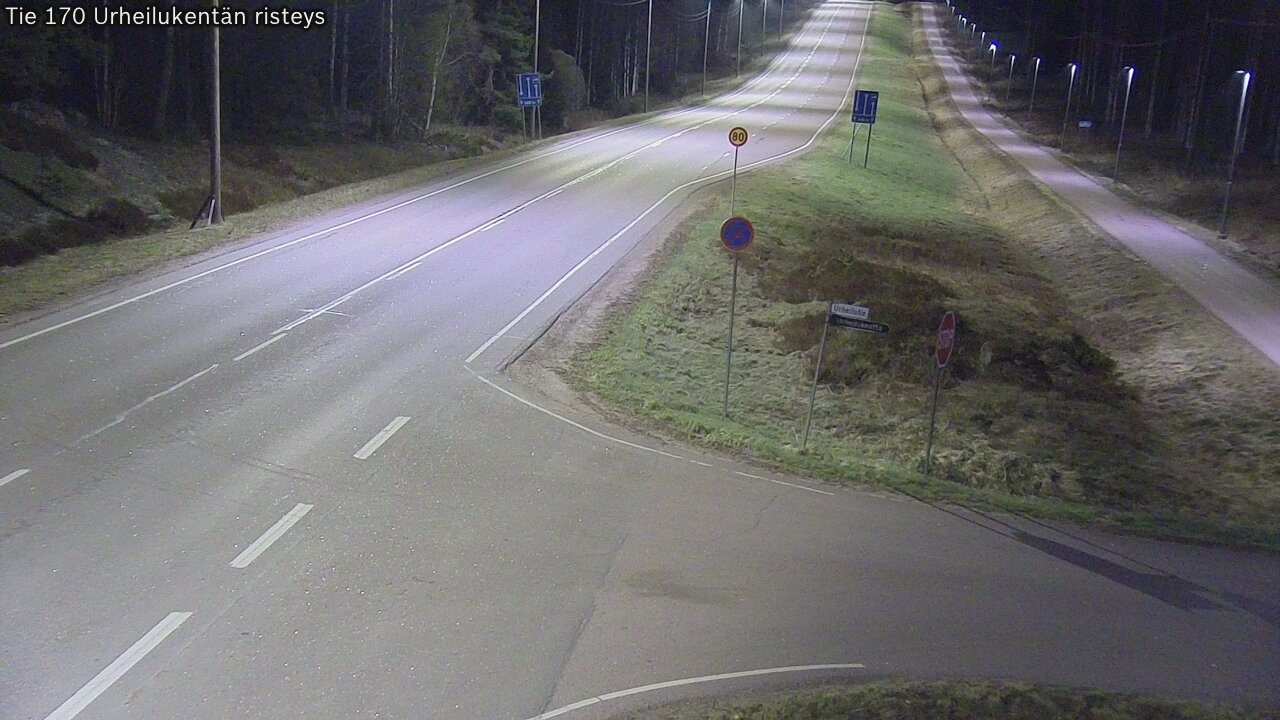 Weather Camera Image Väg 170 Vederlax Idrottsplatsen korsnin, Virolahti, Kymenlaakso