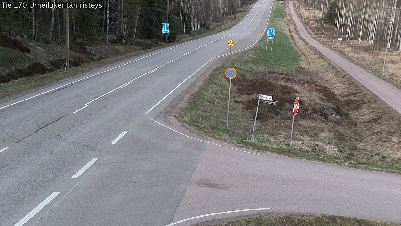 Weather Camera Image Väg 170 Vederlax Idrottsplatsen korsnin, Virolahti, Kymenlaakso