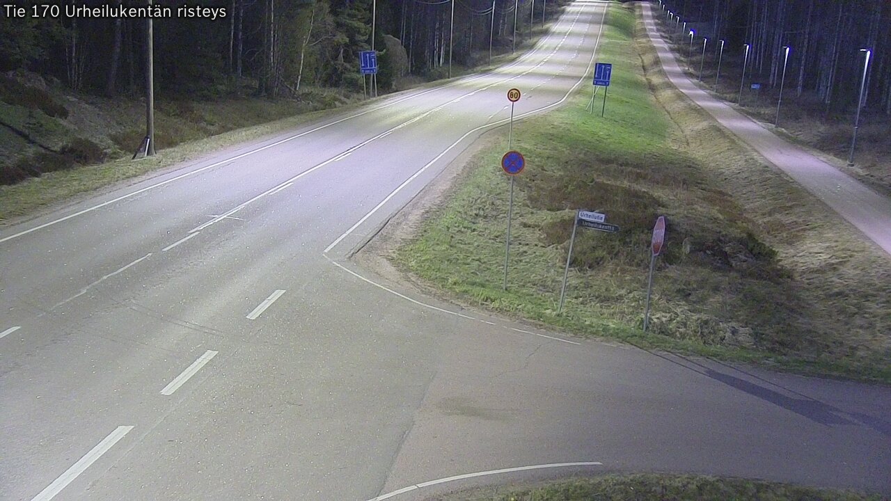 Weather Camera Image Väg 170 Vederlax Idrottsplatsen korsnin, Virolahti, Kymenlaakso