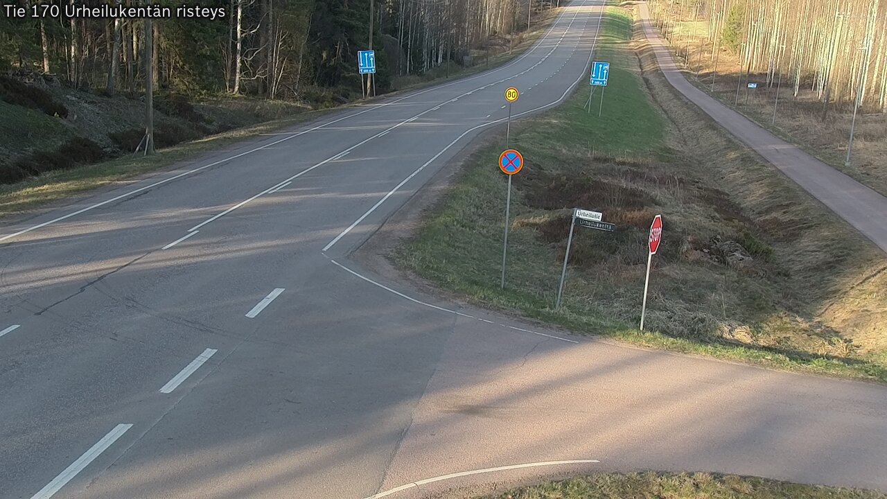 Weather Camera Image Väg 170 Vederlax Idrottsplatsen korsnin, Virolahti, Kymenlaakso